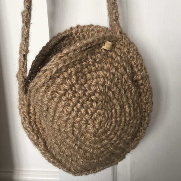 Round Jute Shoulder Bag - Image 3